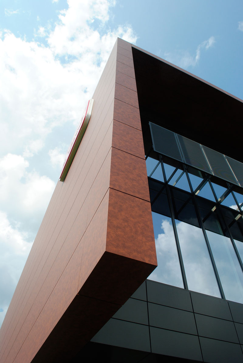 Maintenance Tips for Long-Lasting Alucobond Facades